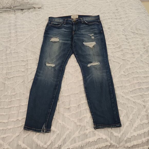 Current/Elliott Denim - Medium wash current elliott "the Stiletto Bennett destroy" skinny jeans size 28!